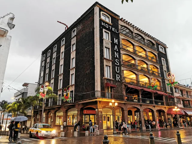 Hotel Mansur