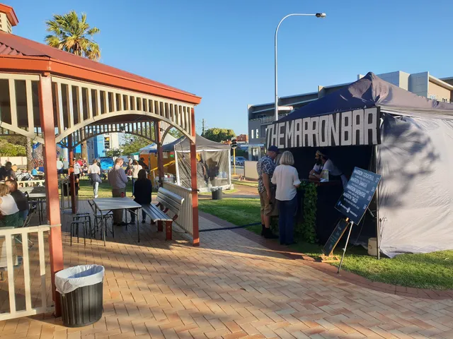 Mount Hawthorn Hawkers Market