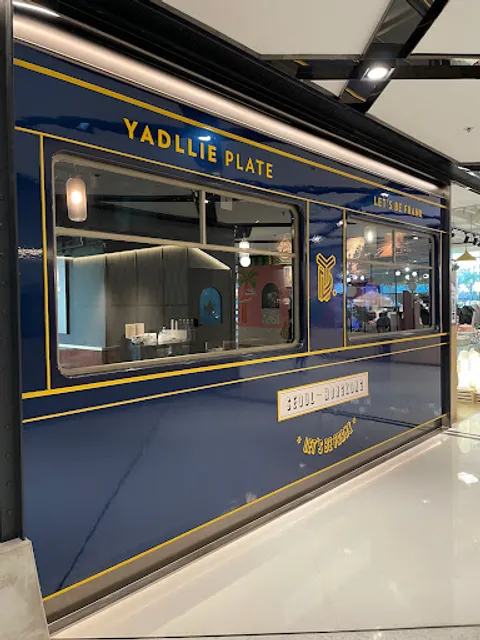 Yadllie Plate (OP Mall)