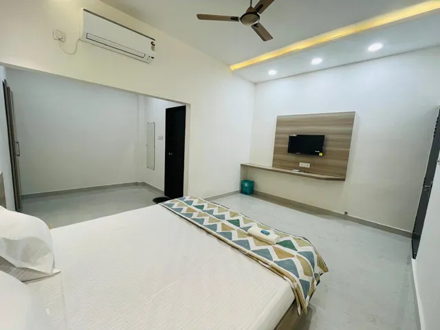 K.S.N. PAYING GUEST HOUSE