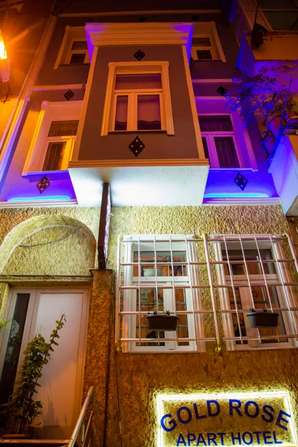 GOLD ROSE APART HOTEL