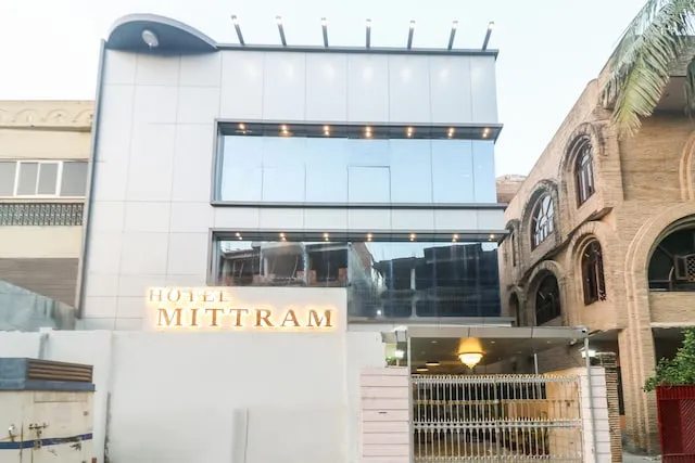 OYO 48509 Hotel Mittram
