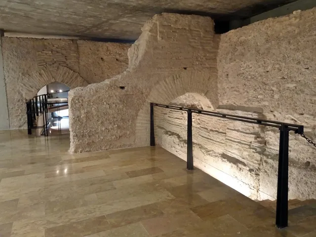 Galeria del Tossal (muralla islàmica)