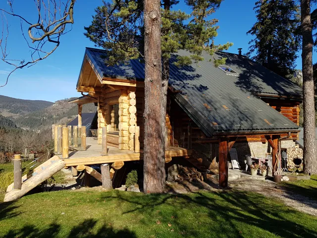 Le Rond Du Pin - Chalet en Rondins