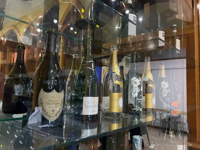 Cecchinett - Aperitivi Gelateria Pasticceria