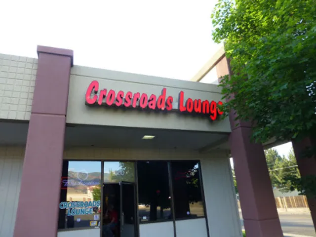Crossroads Lounge