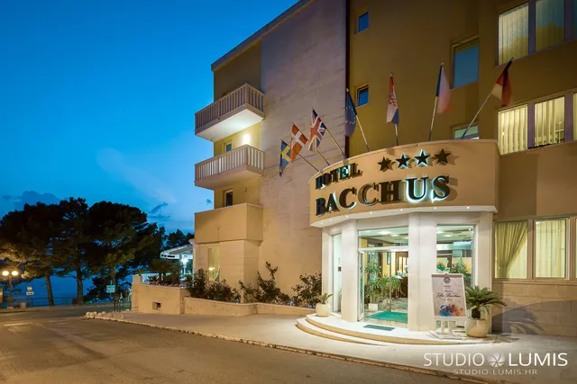 Hotel Bacchus