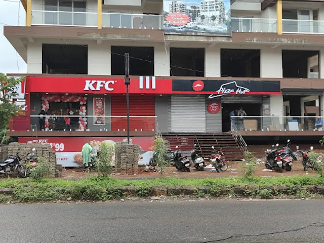 Pizza Hut | Aquem, Goa