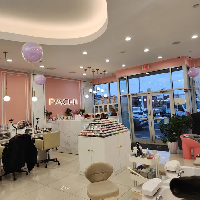 Pacfe Nails & Spa