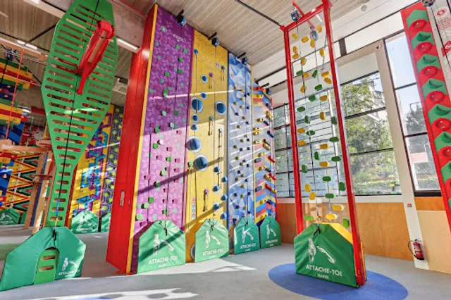 HAPIK Salle d'escalade 100% fun