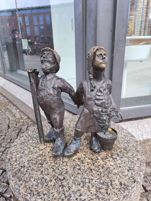 Krasnale Dominik i Anka