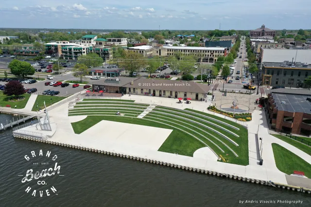 Grand Haven Beach Co.