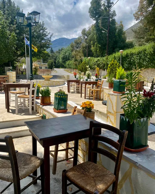 Stou Kouroupi - Στου Κουρούπη