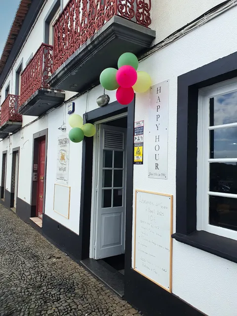 Terceira Ilha dos Bravos Bar & Grill