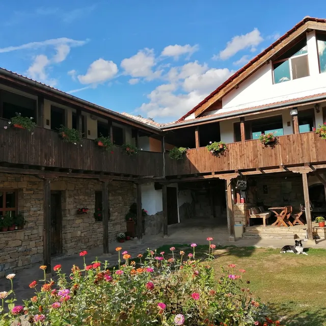 Еко чифлик "Пееви"