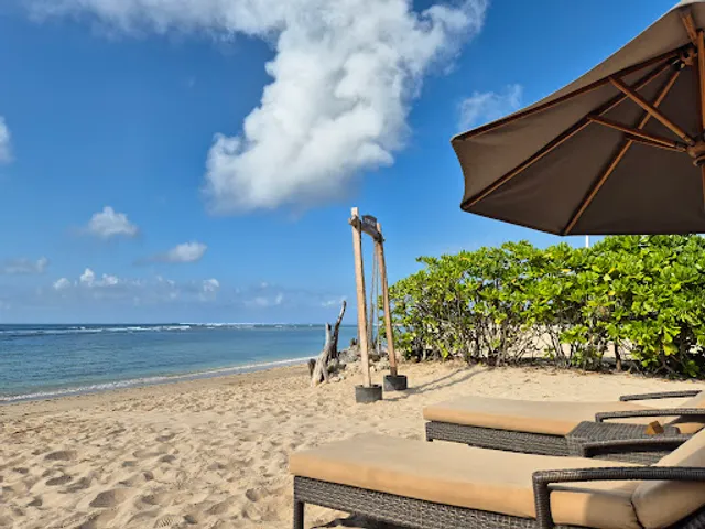 The Beach Club at Courtyard by Marriott Bali Nusa Resort Dua