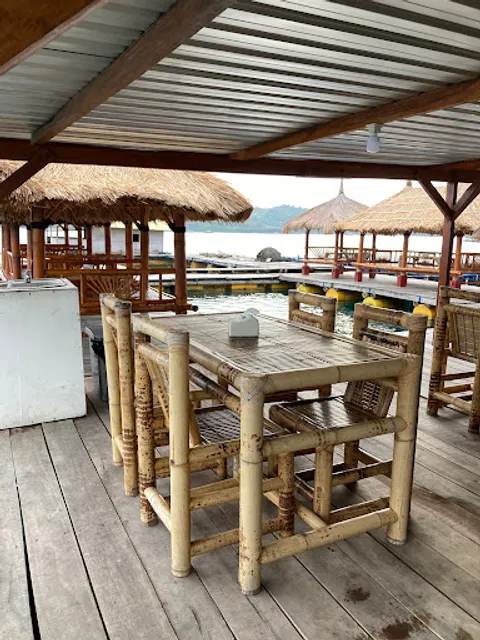 BLUEFIN SEAFOOD LOMBOK