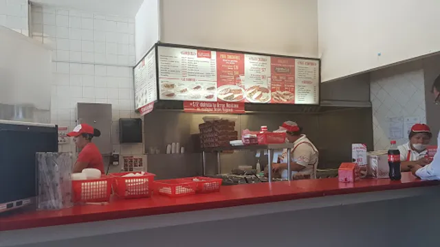 Doña Tota Universidad San Nicolás