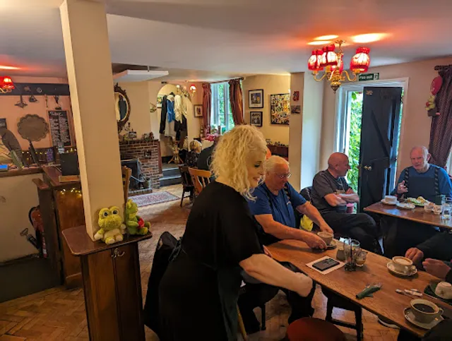 The Frog and Nightgown Pub and Dining