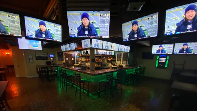 Diamonds Bar & Grill