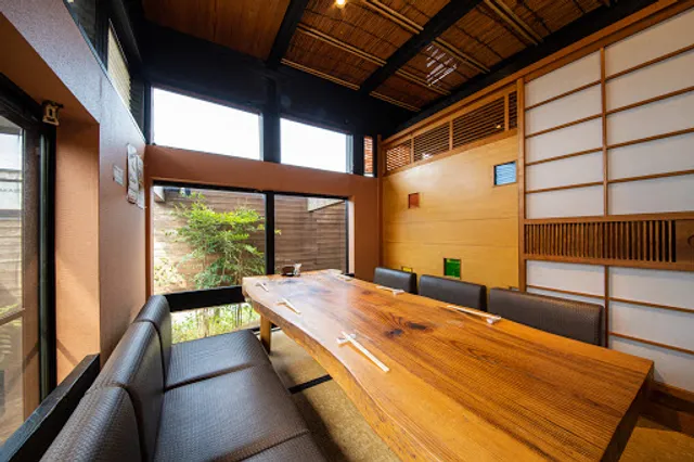 OMAKASE話食 楽市