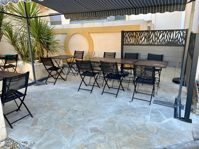 Latt'In Pizz & Burgers Lattes