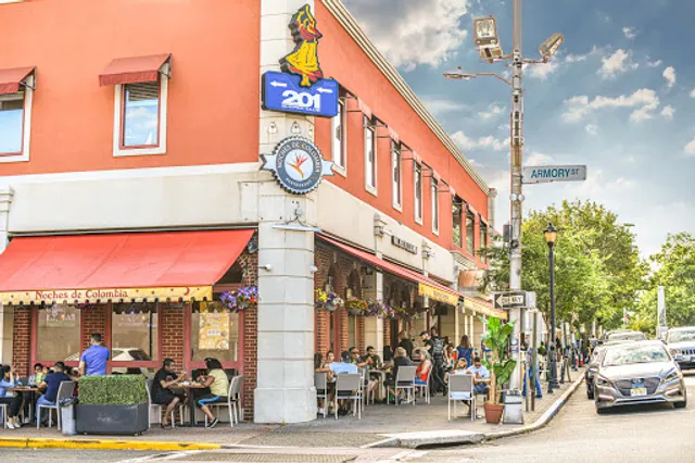 NOCHES DE COLOMBIA ENGLEWOOD