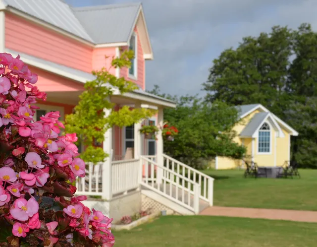 Yellow House Bed and Breakfast & Event Center