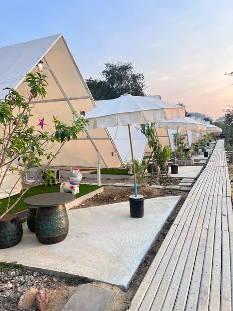 ฟาร์มสุข Glamping