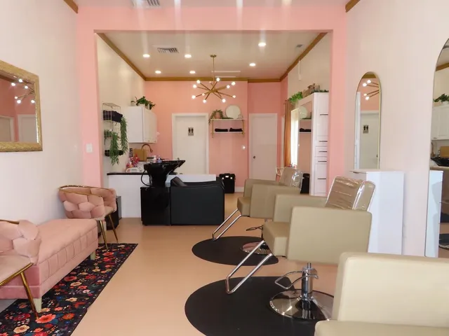 Lush Boutique Salon