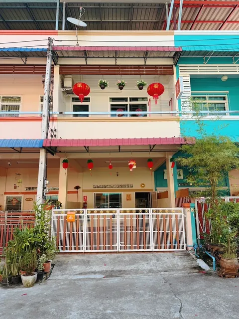 THE BETONG LIFE GUESTHOUSE