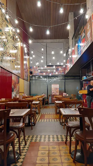 Peri-Peri Charcoal Chicken (Banawe)