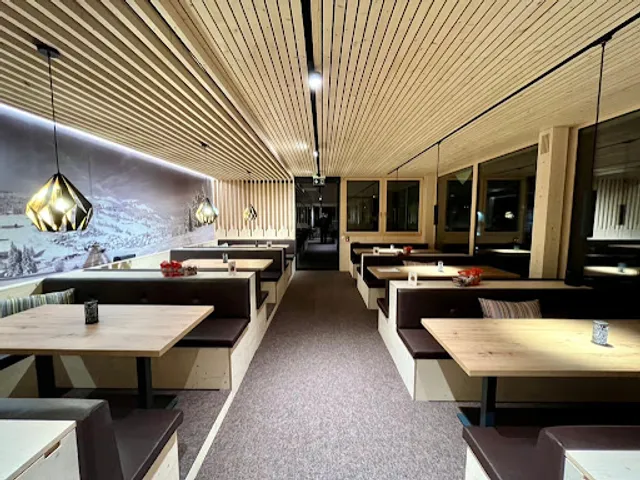 Familienrestaurant Brunni-Lodge