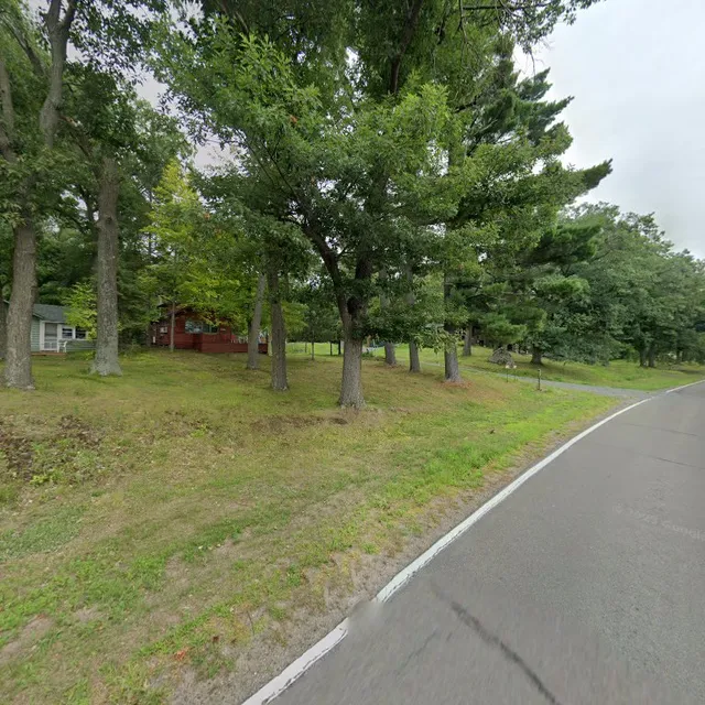 Half Moon Lake Resort