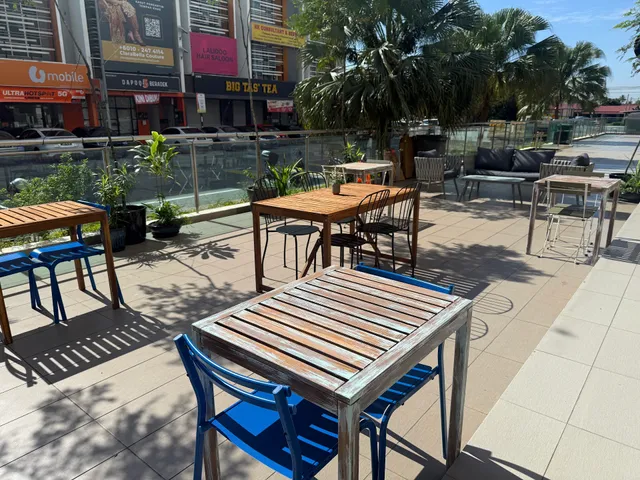 Huggin Hippo Bukit Mertajam