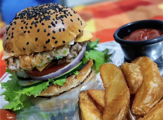 Moma burger ánd wings