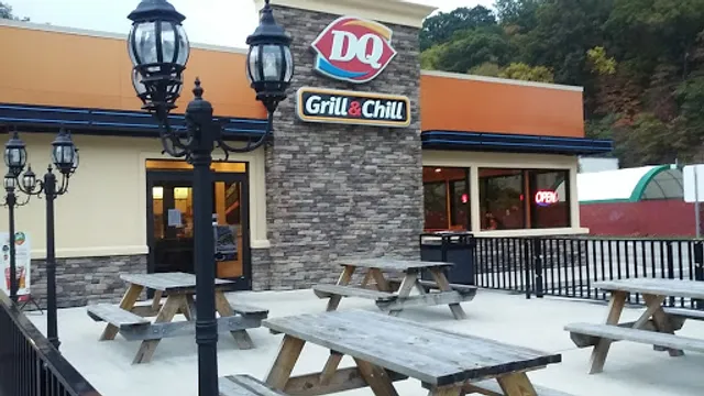 Dairy Queen Grill & Chill