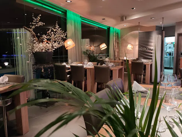 THE ROTUNDA TERRACES