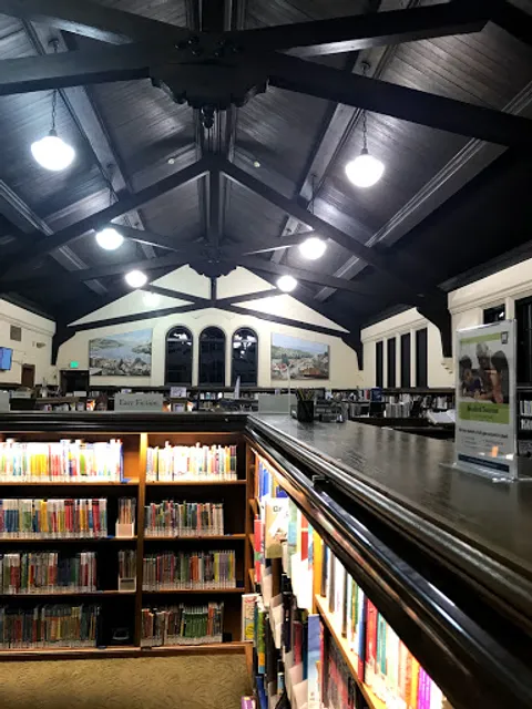 Fremont Branch - The Seattle Public Library
