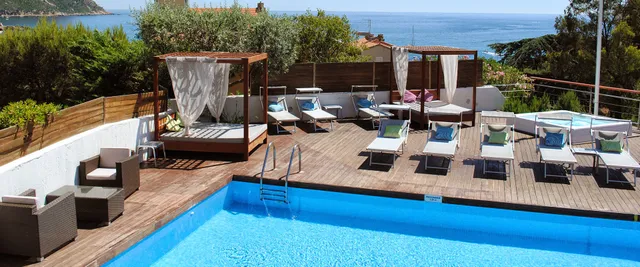 Best Western Hôtel La Rade