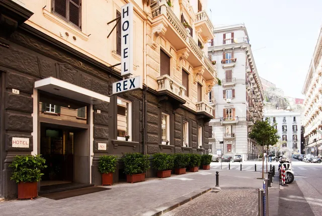 Rex Lifestyle Hotel in Naples