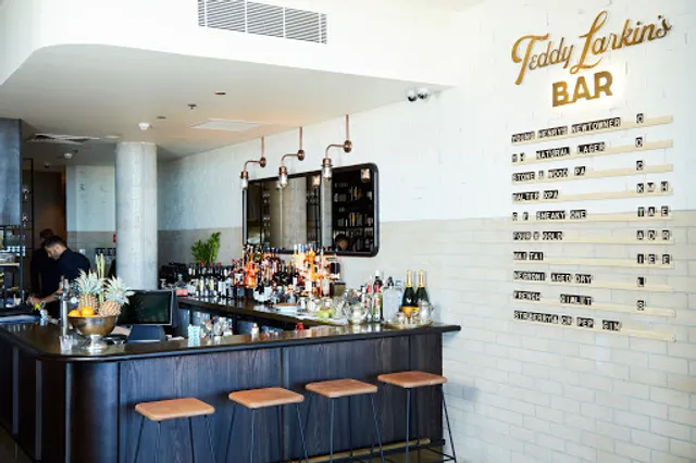 Teddy Larkin’s Seafood & Steakhouse