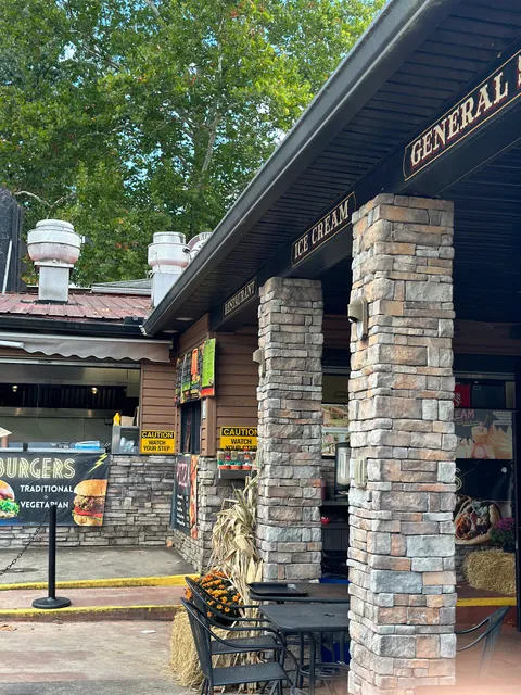 Falls Market Restaurant & Inn