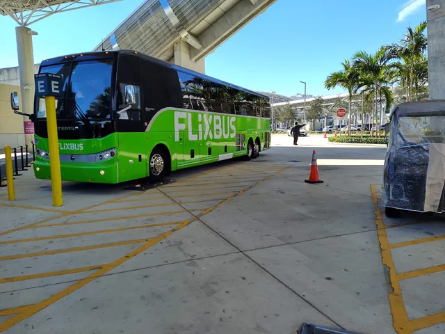 Greyhound: Bus Station