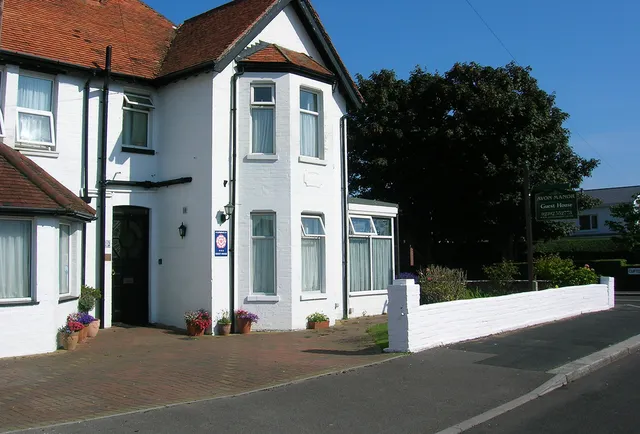 Avon Manor Guest House