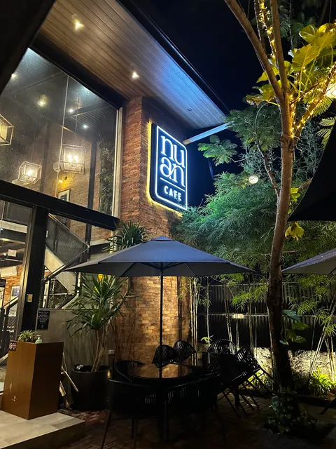 Nuan Café