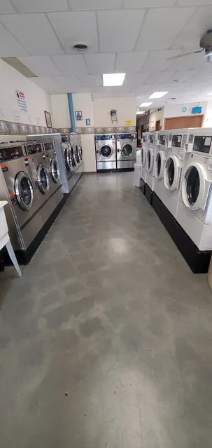 Sunnyside Laundromat, Tanning, Fitness