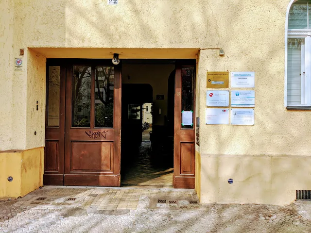 Berrin Housein - Fachärztin für Psychiatrie und Psychotherapie - Privatpraxis