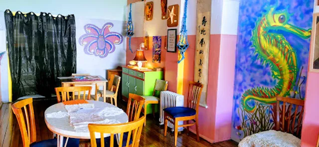 Seahorse Medicine Cafe