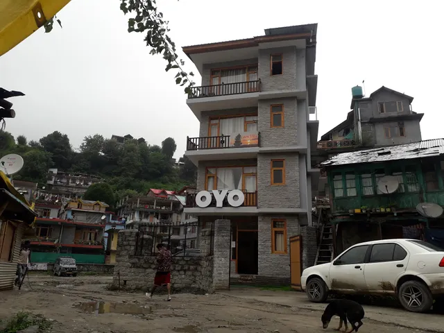 OYO 40494 Cairn Villa